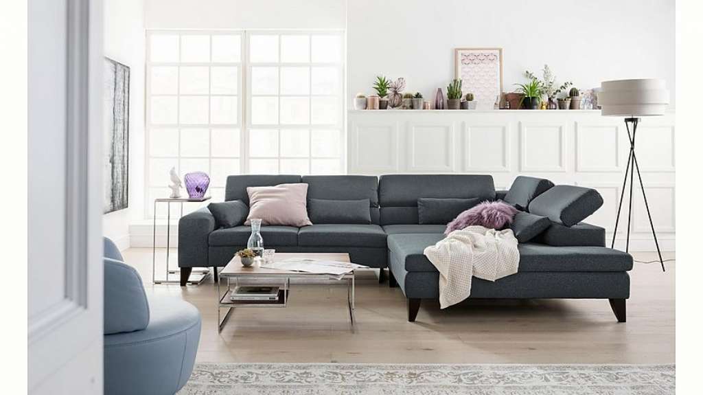 GALLERY M Ecksofa »Felicia«, mit Holzfuß, wahlweise mit manuellem oder motorischem Sitzvorzug