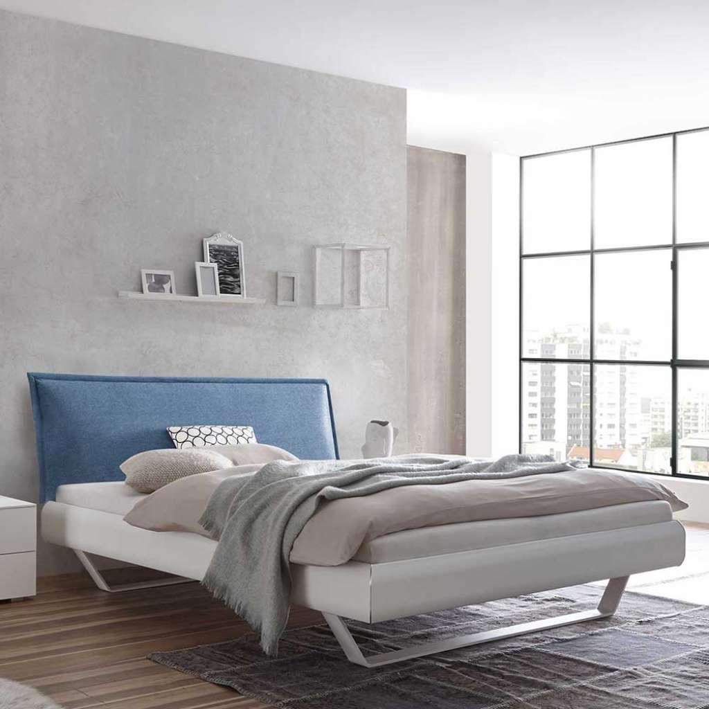 Doppelbett in Weiß Polsterkopfteil in Blau