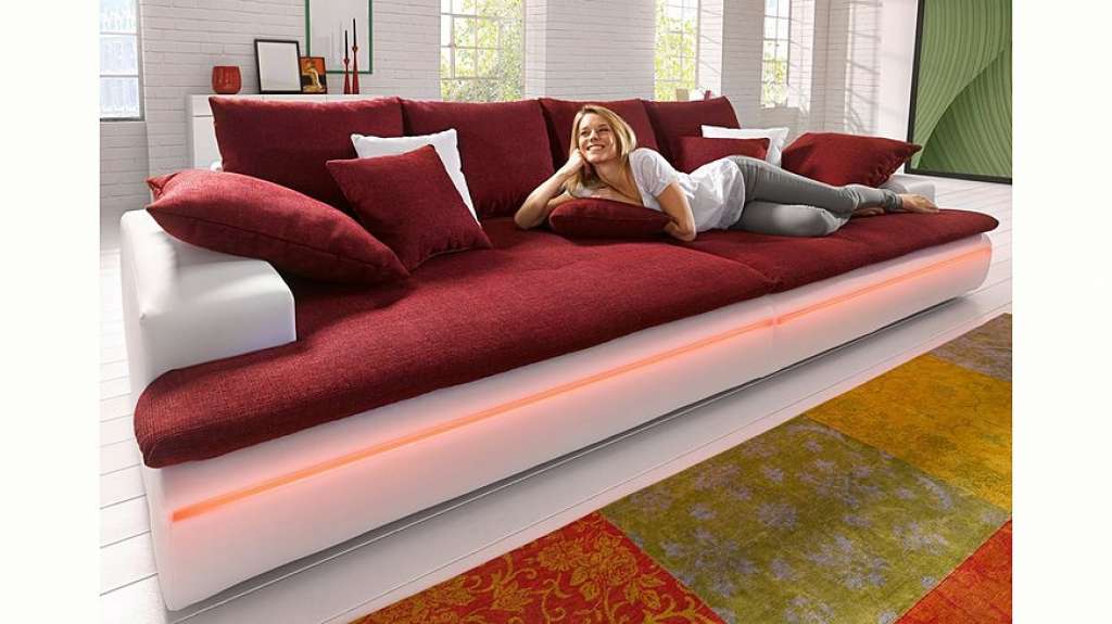 Nova Via Big-Sofa, wahlweise mit Kaltschaum (140kg Belastung/Sitz) und RGB-LED-Beleuchtung