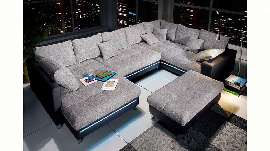 Nova Via Wohnlandschaft, wahlweise mit Kaltschaum (140kg Belastung/Sitz) und RGB-LED-Beleuchtung