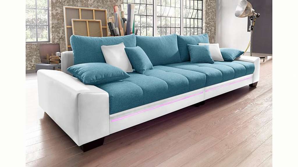 Nova Via Big-Sofa, wahlweise mit Kaltschaum (140kg Belastung/Sitz) und Bluetooth-Soundsystem, sowie RGB-LED-Beleuchtung