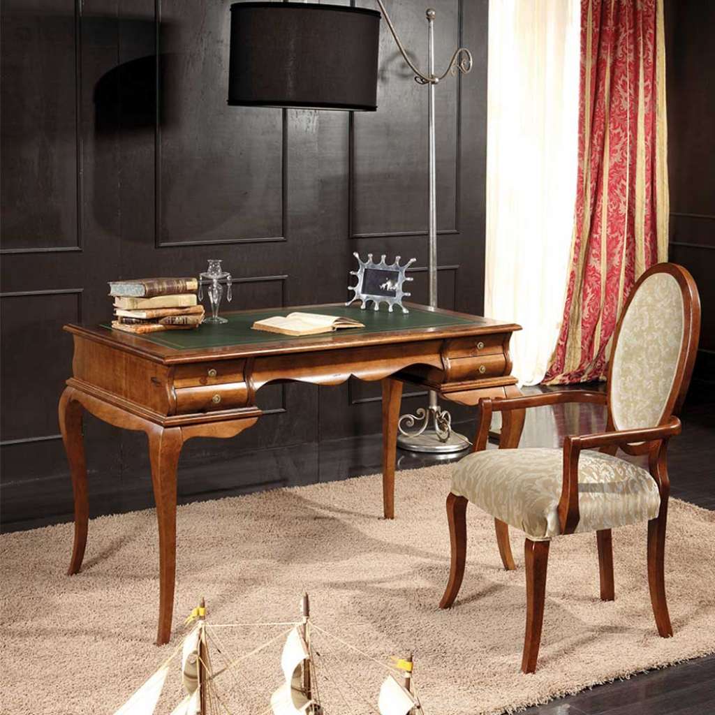 Büroschreibtisch in Nussbaumfarben italienischen Design