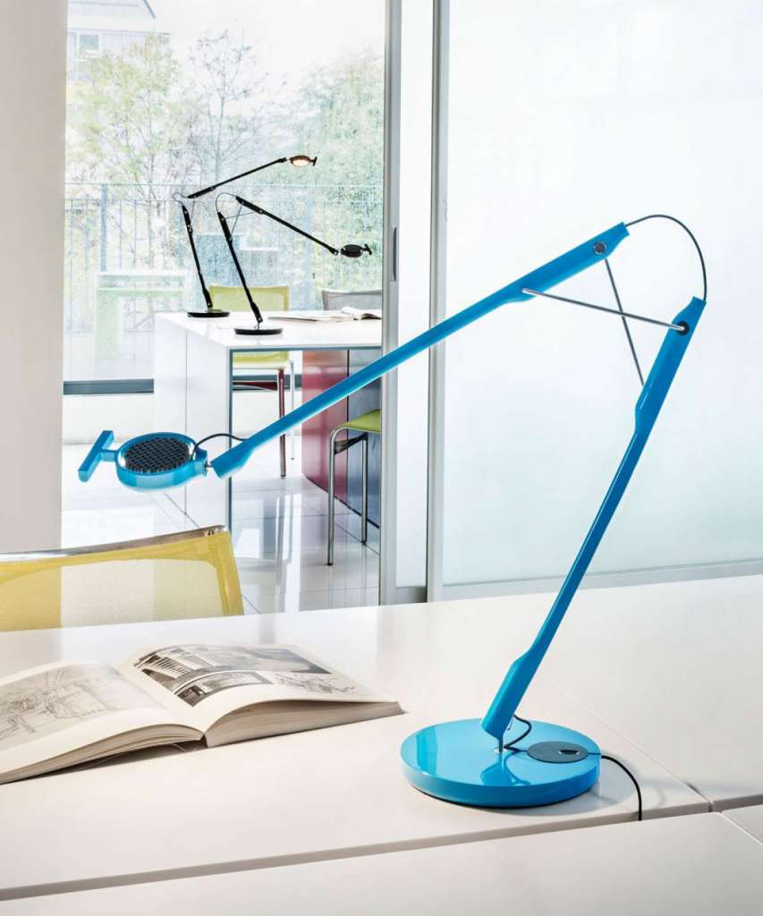 Luceplan - Tivedo Tischleuchte - skyblue - dimmer+sensor - indoor