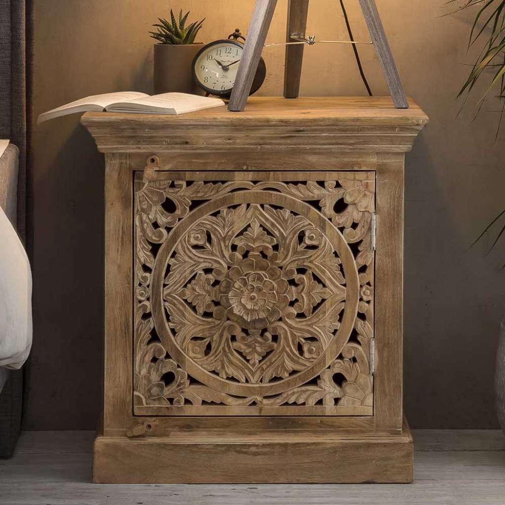 Vintage Design Bettkommode aus Mangobaum Massivholz floralen Schnitzereien versehen