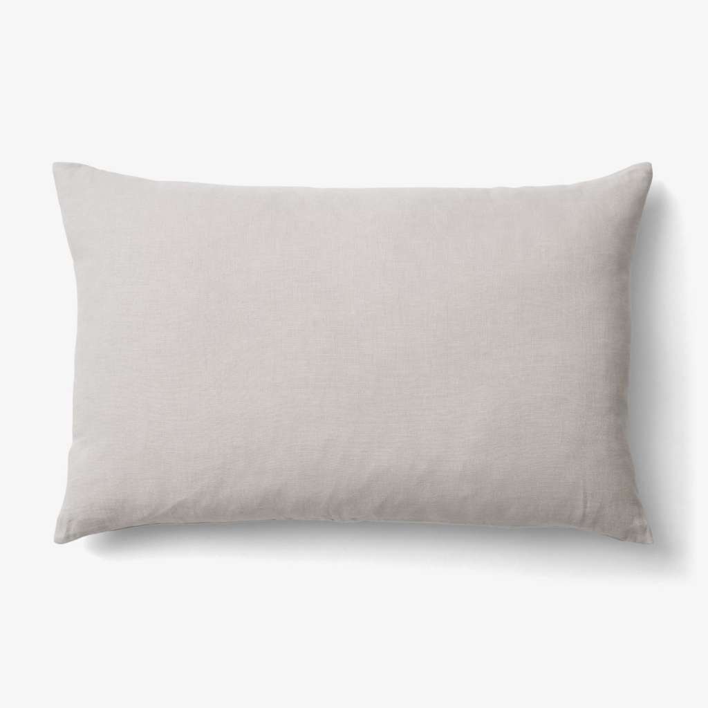 andTRADITION - &Tradition Collect Linen Kissen - Cloud/Linen - 50 x 80 cm - indoor