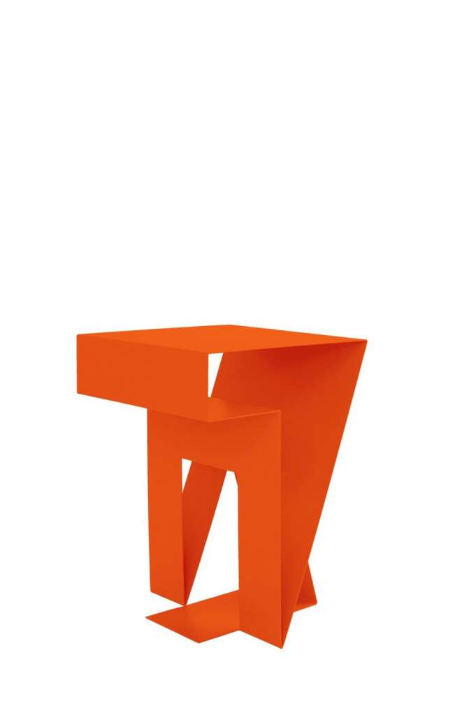 Objekte unserer Tage - NEUMANN Beistelltisch - reinorange - indoor
