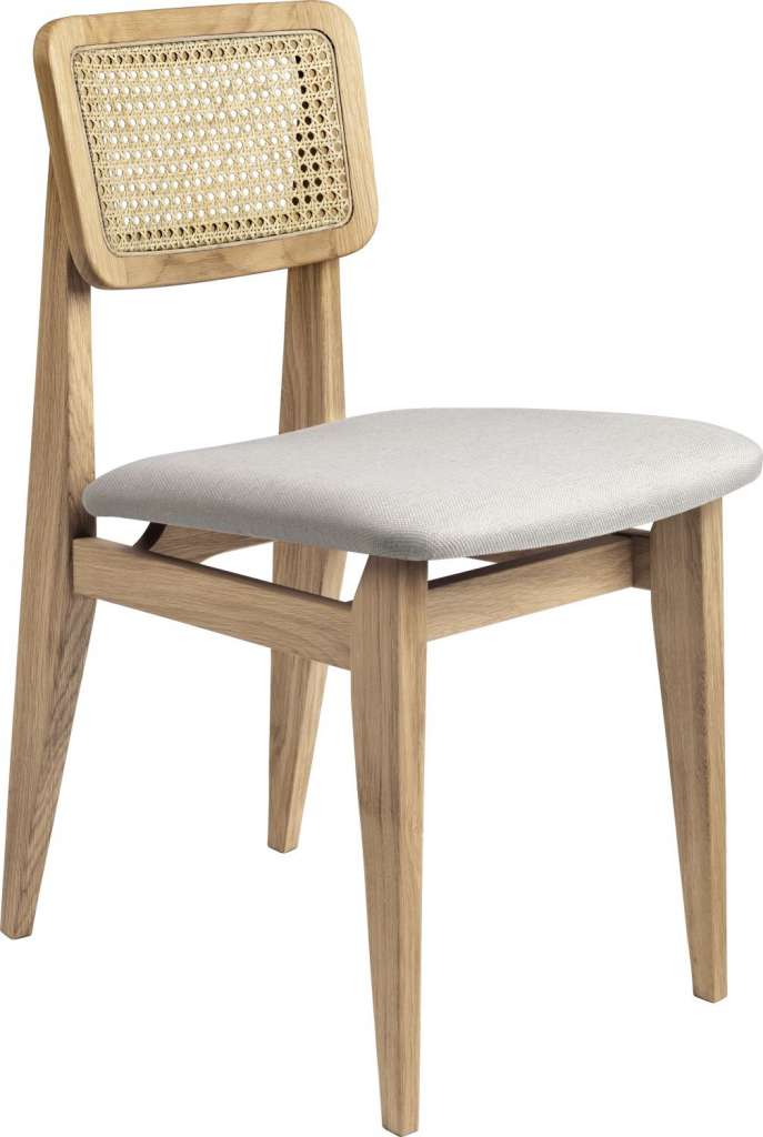 Gubi - C-Chair Stuhl gepolstert + french cane -  - Bezug Sinequanon 009 - indoor