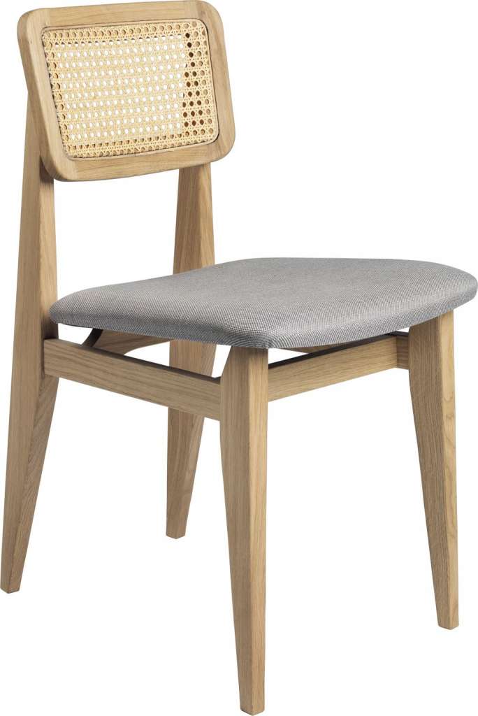 Gubi - C-Chair Stuhl gepolstert + french cane -  - Bezug Sinequanon 010 - indoor