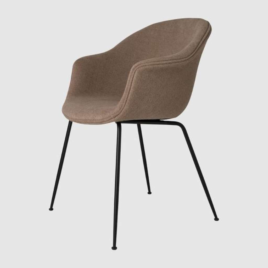 Gubi - Bat Dining Stuhl Capsule Collection - Gubi, Light Boucle color: 003 - indoor