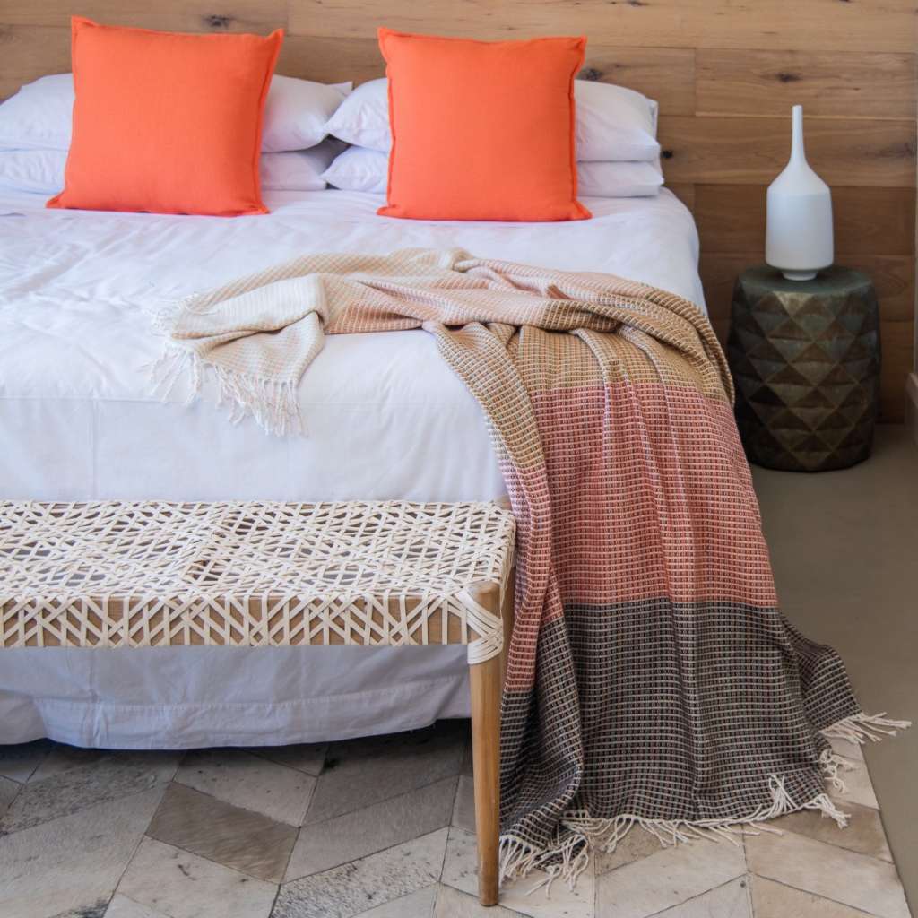 home24 Plaid Lyric