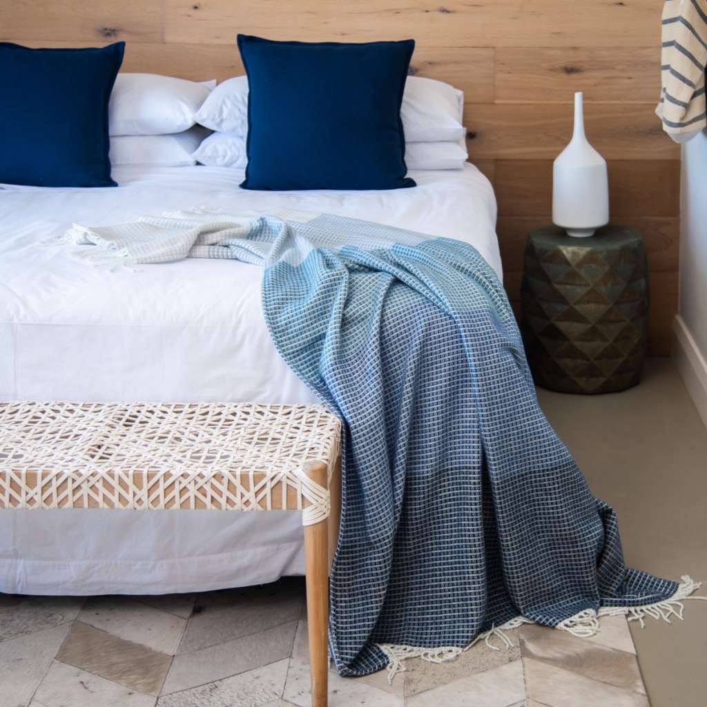 home24 Plaid Lyric