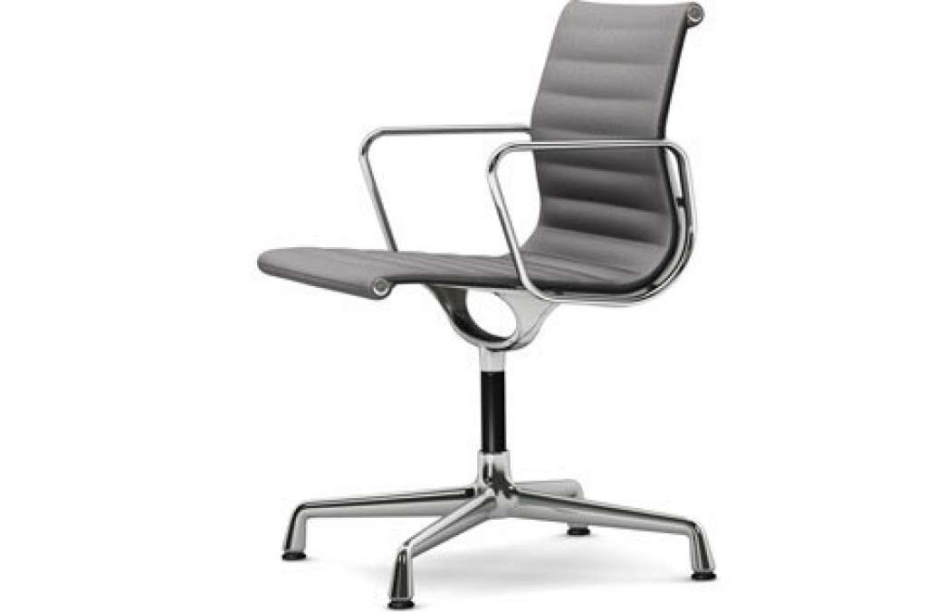 Vitra - Aluminium Chair - EA 103 - 82 eisblau moorbraun - indoor