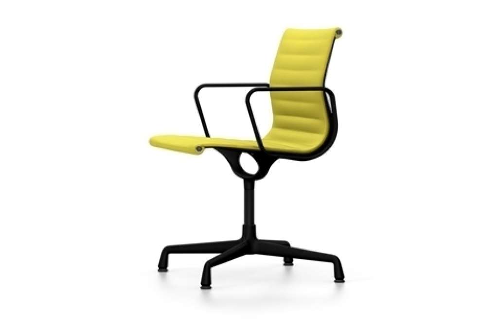 Vitra - Aluminium Chair - EA 104 - 71 gelb lindgrün - indoor