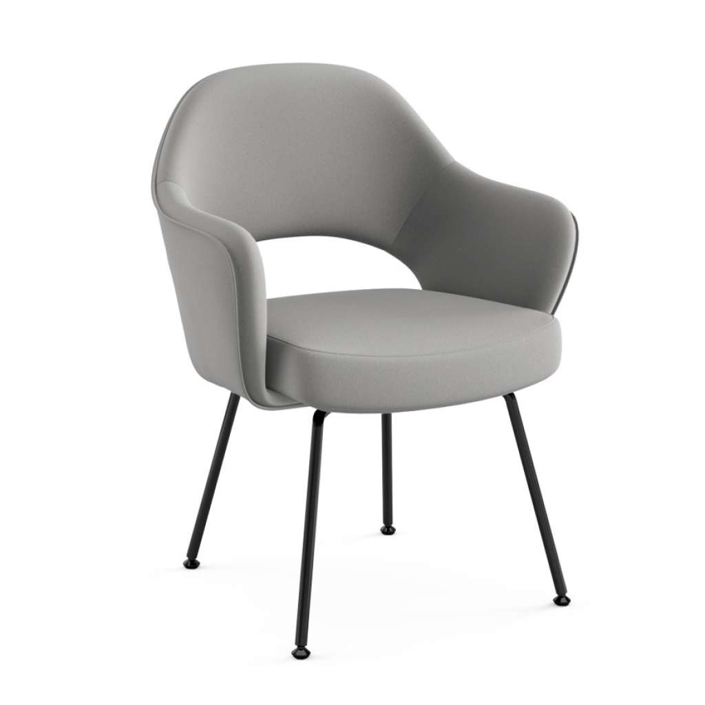 Knoll International - Saarinen Konferenz Armlehnstuhl - Bezug Ultrasuede blau - Stuhlbeine Stahl schwarz lackiert - indoor