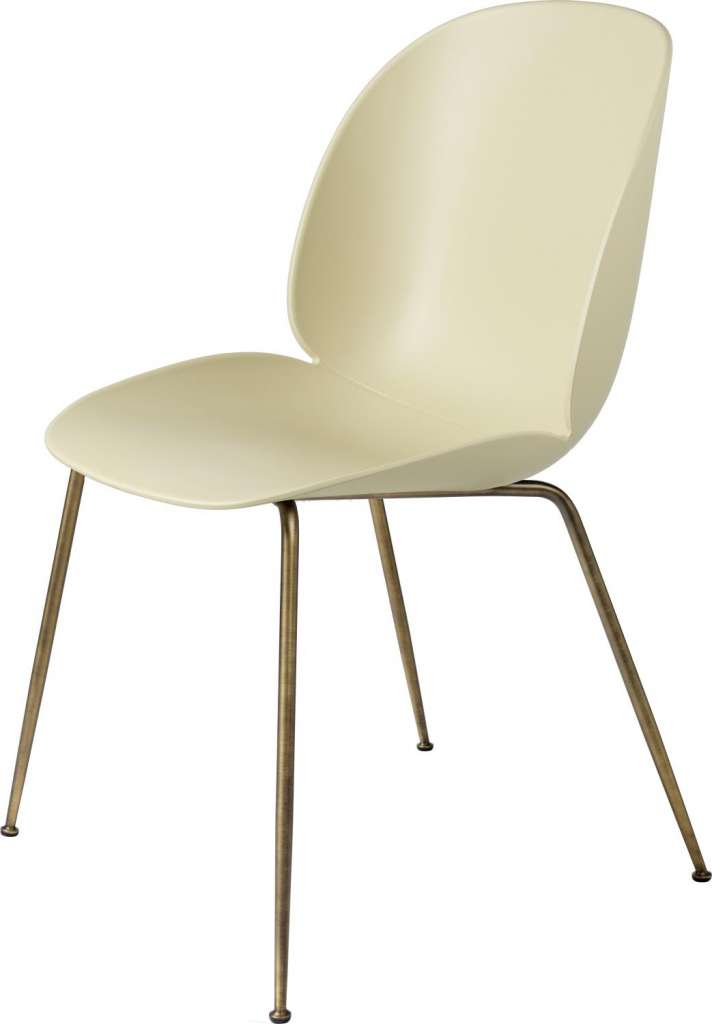 Gubi - Beetle Dining Stuhl - Gestell antik Messing - pastel green - Kunststoffgleiter - indoor