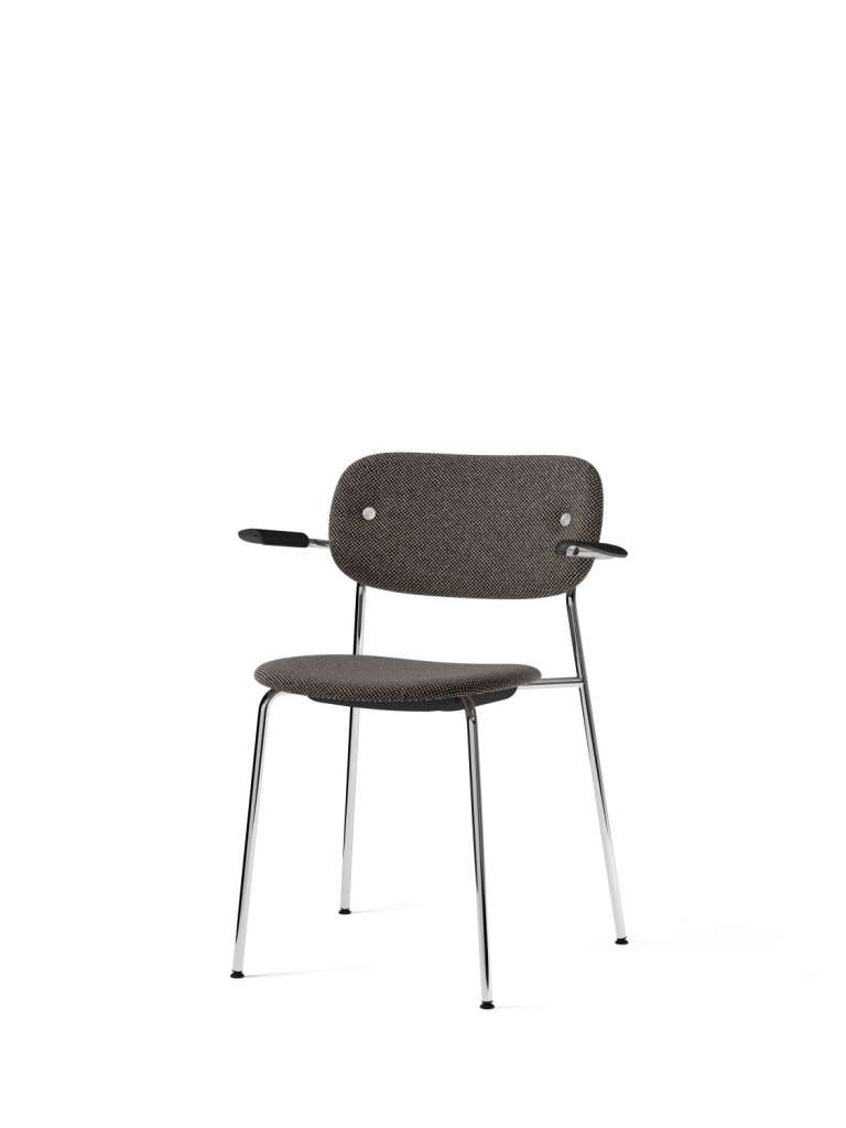 Menu - Co Dining Chair mit Armlehne - Doppiopanama 001 - Gestell chrom - Armlehne black oak - indoor