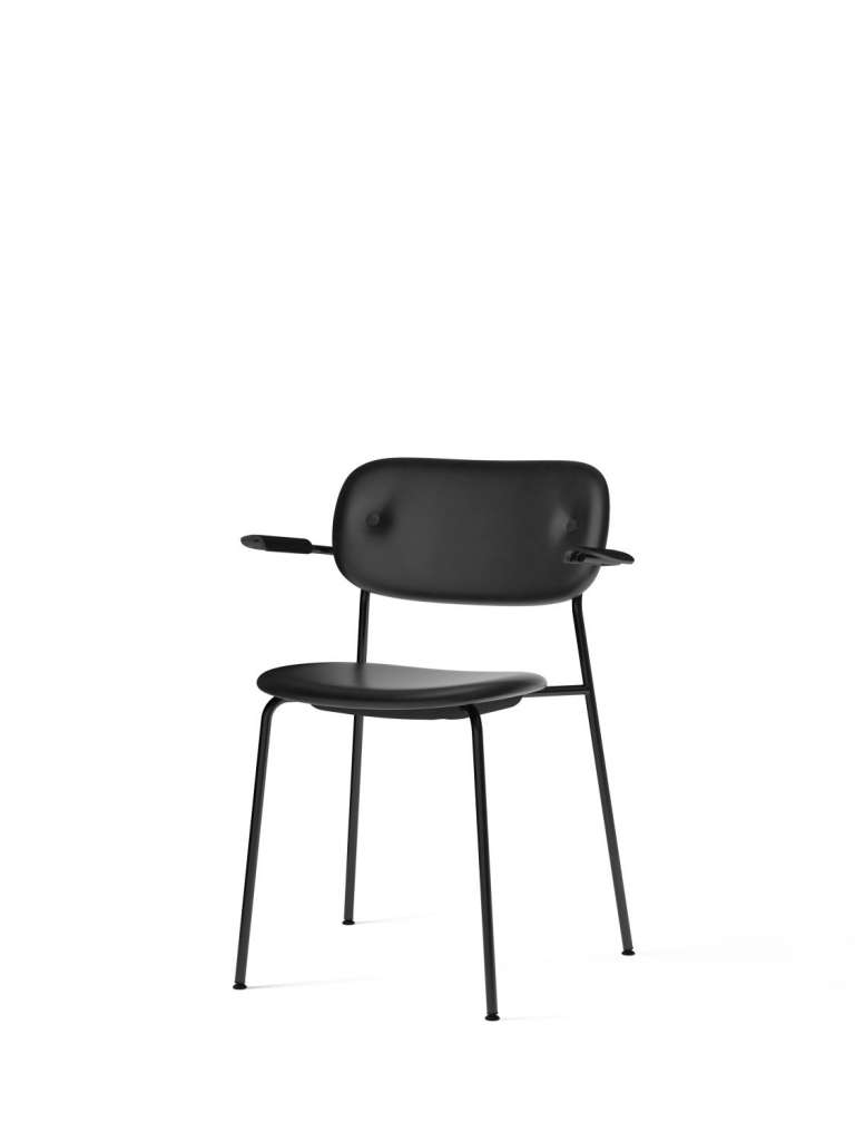 Menu - Co Dining Chair mit Armlehne - Dakar 0842 - Gestell schwarz - Armlehne black oak - indoor