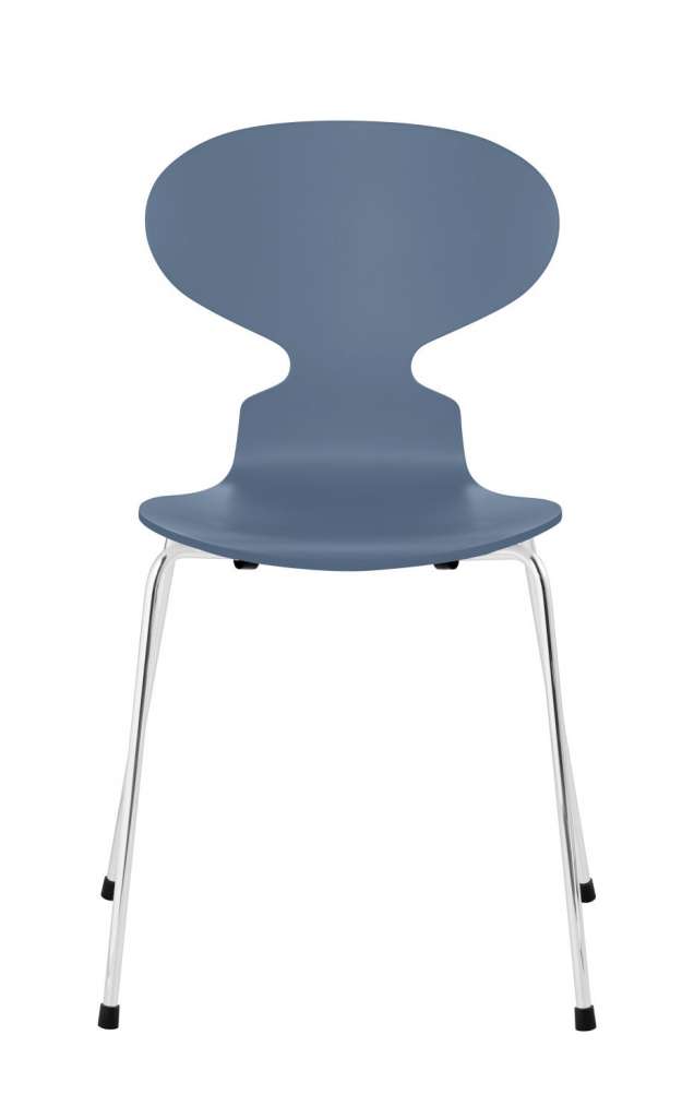 Fritz Hansen - Ant Stuhl - dusk blue  - gefärbte Esche - Chrom Gestell - indoor