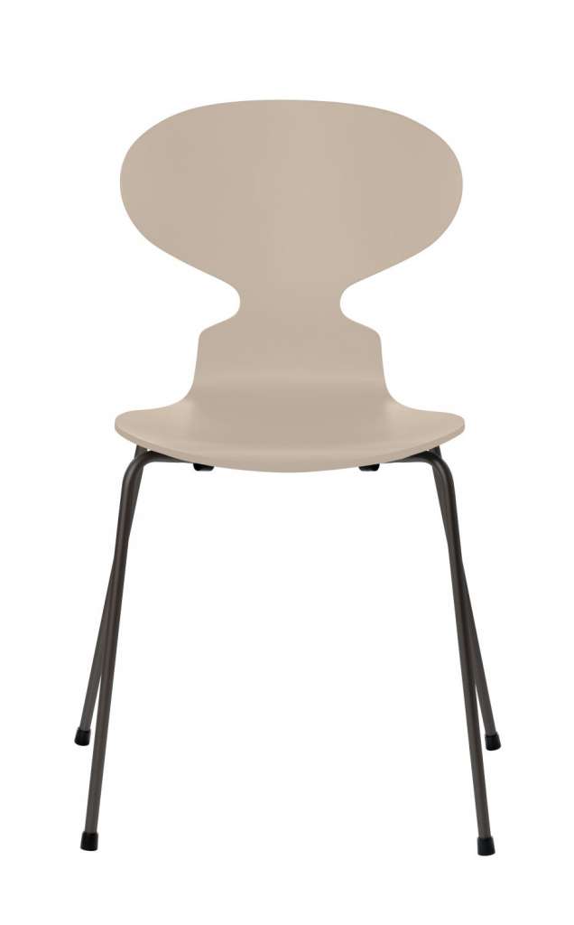 Fritz Hansen - Ant Stuhl - light beige - gefärbte Esche - Chrom Gestell - indoor
