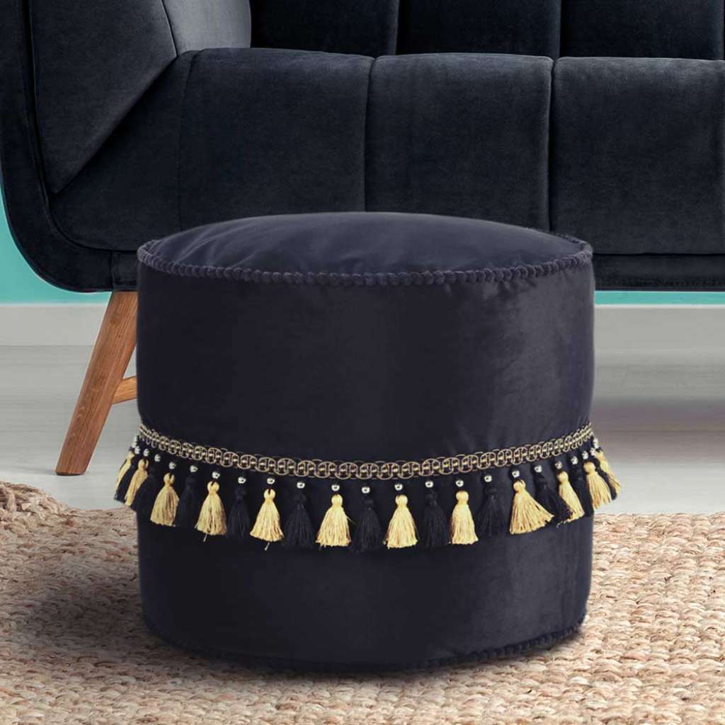 Sitzpouf in Schwarz Samt Quasten