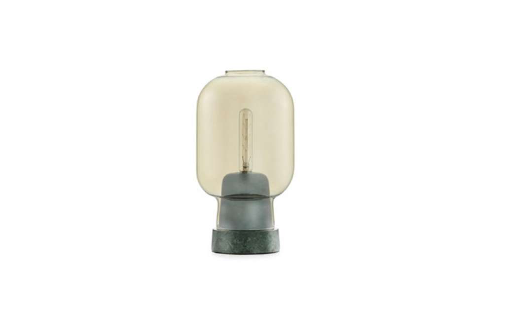 Normann Copenhagen - Amp Tischleuchte - gold/grün - indoor