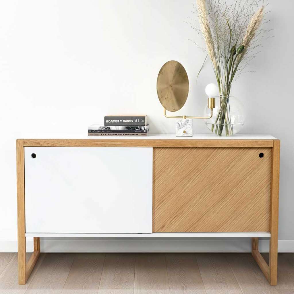 Sideboard in Weiß und Eiche furniert Schiebetüren