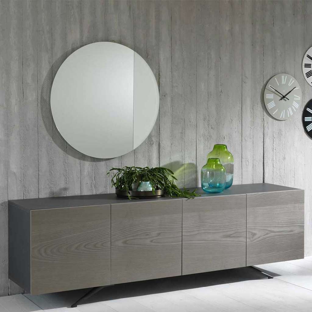 Design Anrichte in Esche Grey Wash furniert 4 türig