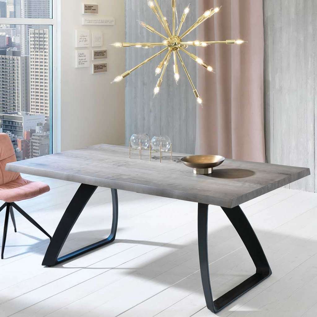 Esszimmer Tisch in Esche Grey Wash furniert Bügelgestell in Schwarz