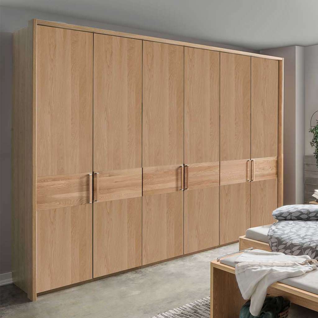Schlafzimmerkleiderschrank aus Eiche teilmassiv 6-türig
