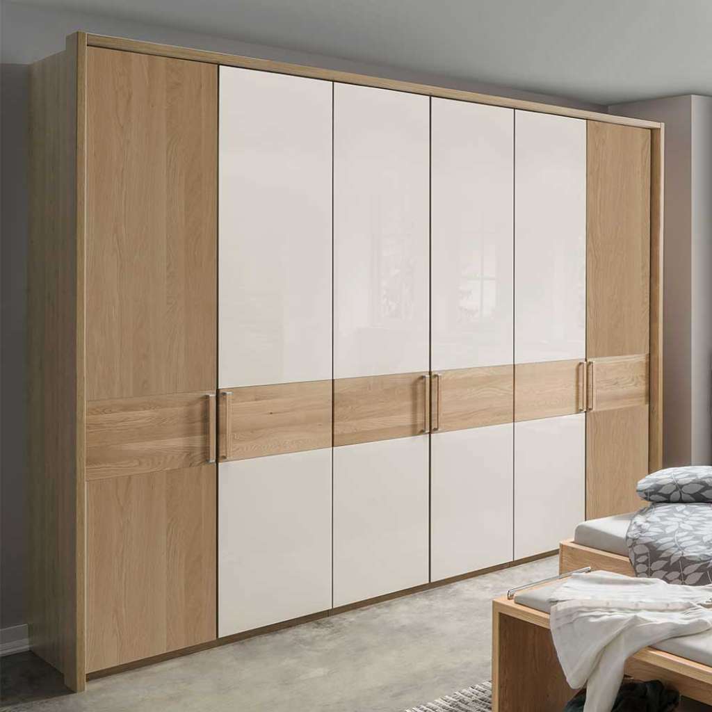 Schlafzimmerschrank in Beige und Eiche 6-türig