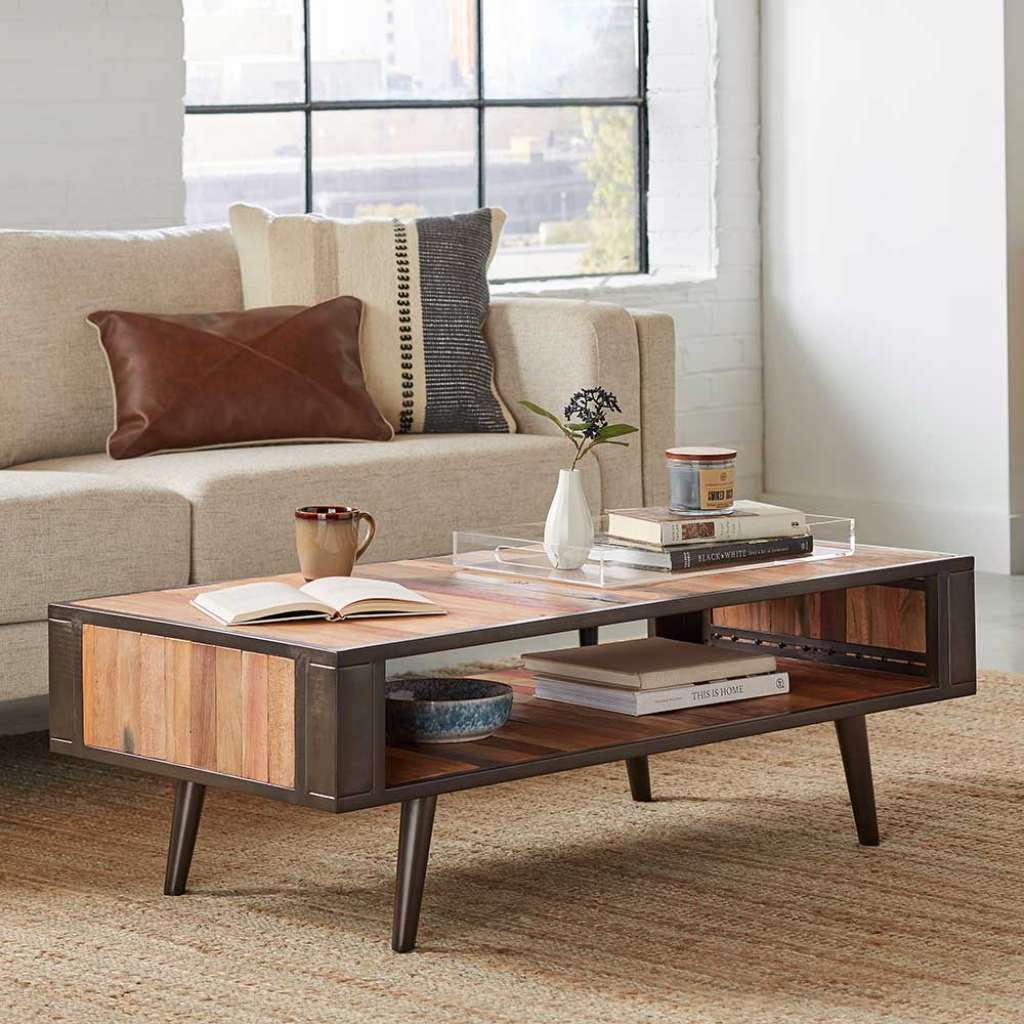 Retrotisch aus Recyclingholz und Eisen 120 cm breit