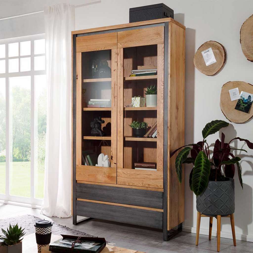 Standvitrine aus Wildeiche Massivholz und Metall Loft Design