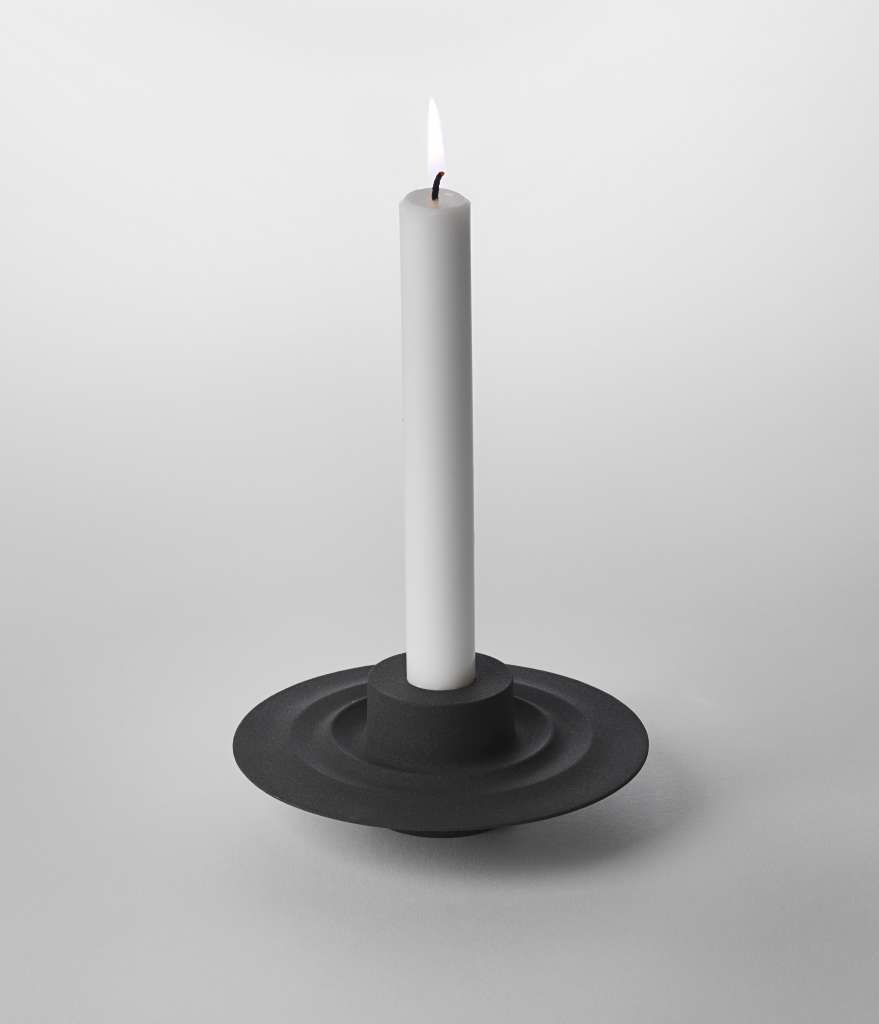 Design House Stockholm - Flip Kerzen- und Teelichthalter - schwarz - indoor