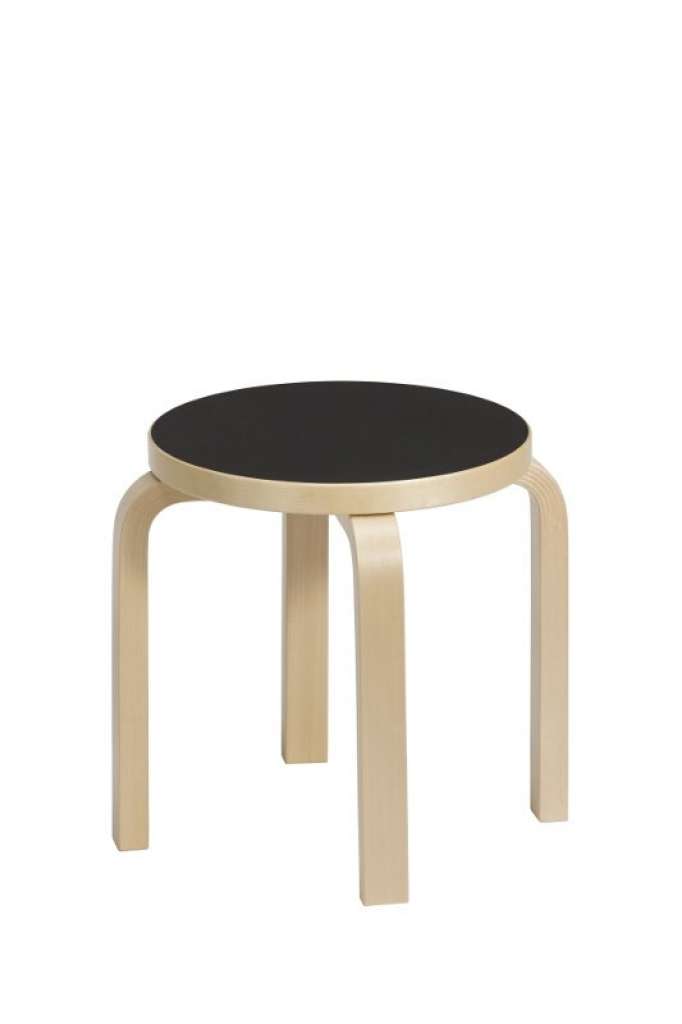 Artek - NE60 Kinderhocker - Gestell Birke/Sitz Linoleum schwarz - indoor