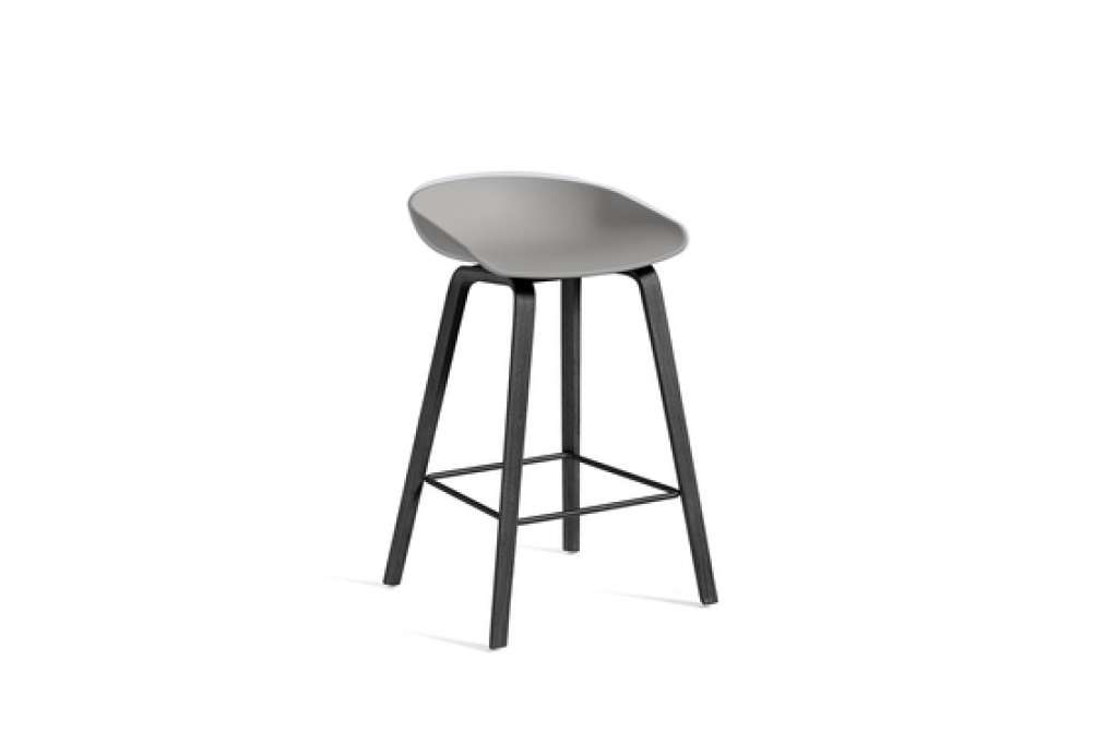 HAY - About a Stool AAS 32 - betongrau - 75 cm - black waterbased laque - Fußbank schwarz - indoor