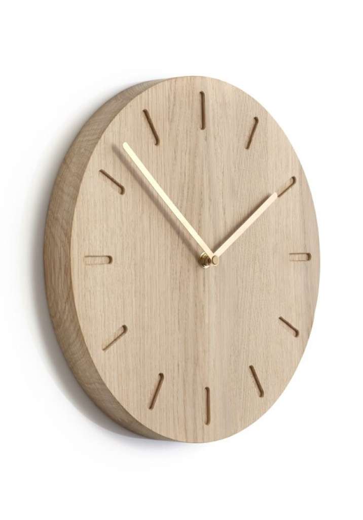 applicata - Watch:Out -  oak/brass - indoor