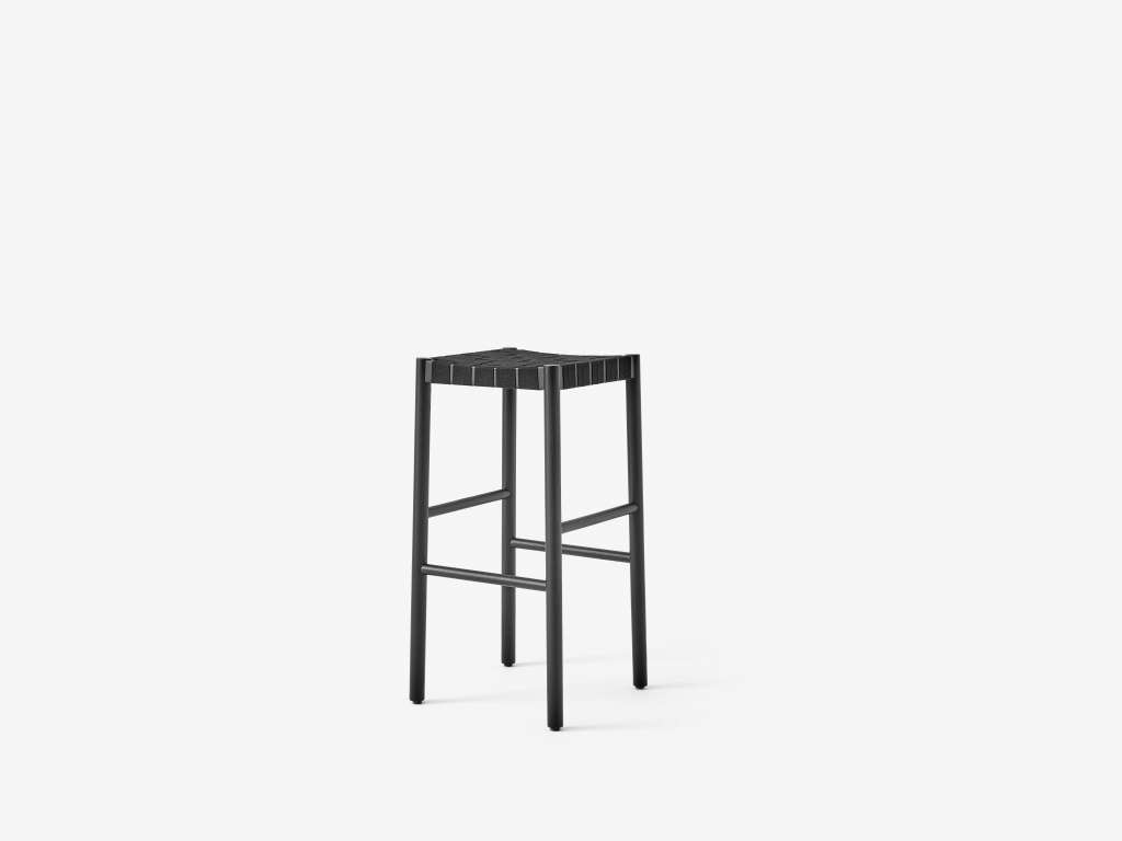 andTRADITION - Betty Thekenstuhl TK7 - Black/Black webbing - 39 x 66 cm - indoor