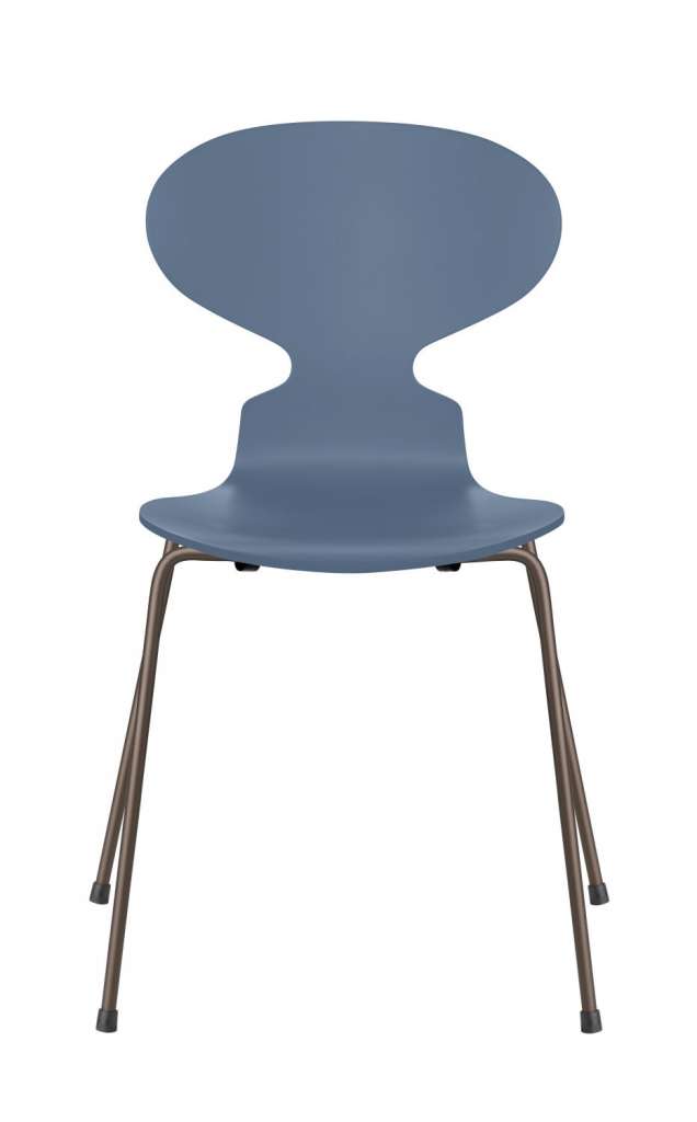 Fritz Hansen - Ant Stuhl - dusk blue  - gefärbte Esche - Chrom Gestell - indoor