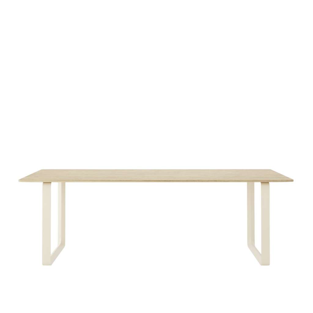 Muuto - 70/70 Tisch L - Eiche massiv - Gestell sand