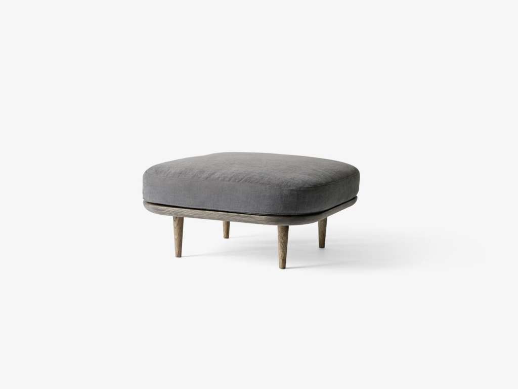 andTRADITION - Fly SC9 Pouf - Hot Madison 093/Smoked Oiled Oak