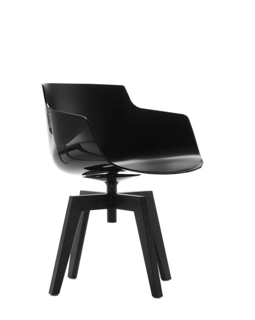 MDF Italia - Flow Armlehndrehstuhl - schwarz - Gestell Eiche braun lasiert - indoor