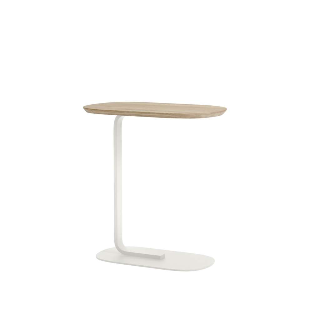 Muuto - Relate Side Tisch - massiv eiche/ weiß - H 60.5