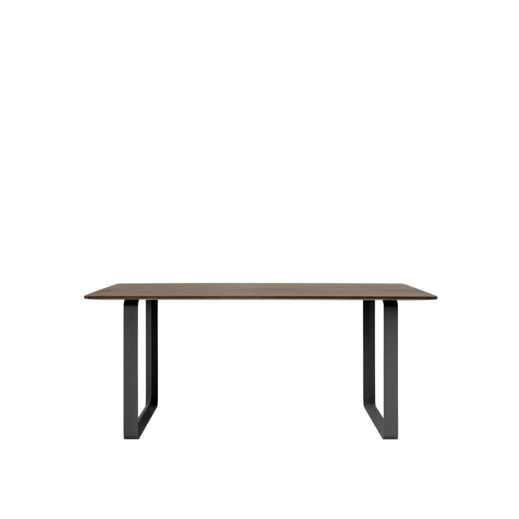 Muuto - 70/70 Tisch S - solid smoked oak - Gestell schwarz
