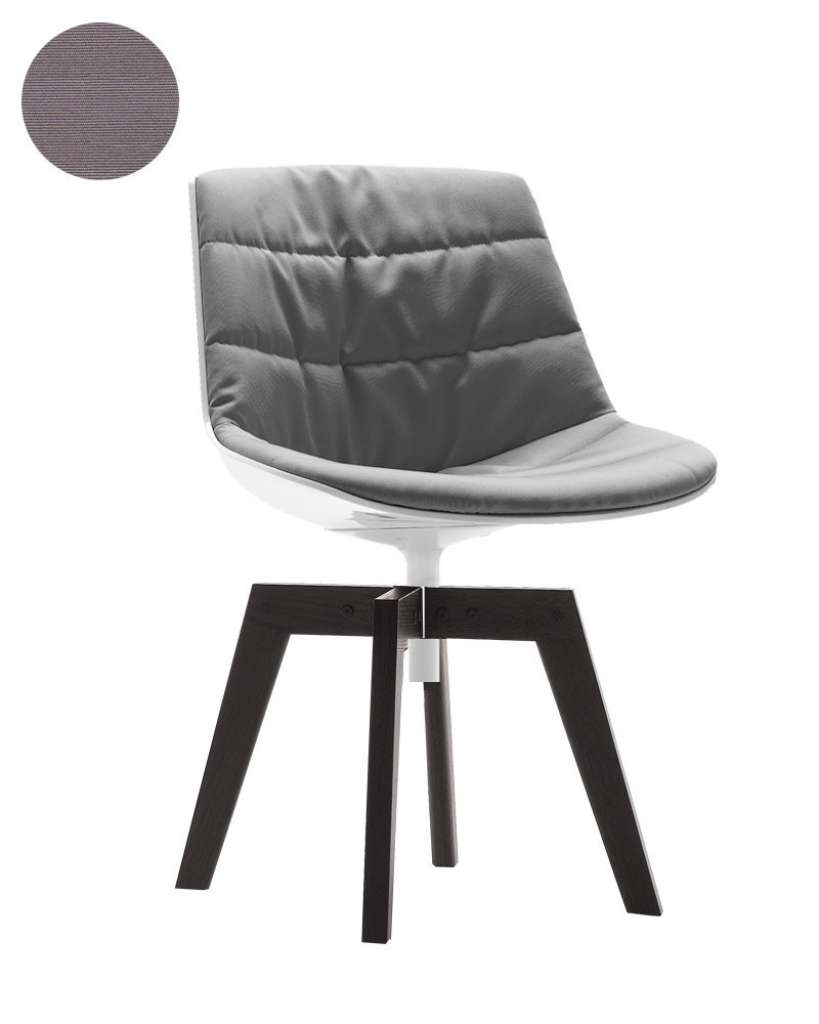 MDF Italia - Flow Drehstuhl gepolstert - Manila 254 aubergine - Schale weiß - Gestell Brauneiche - indoor