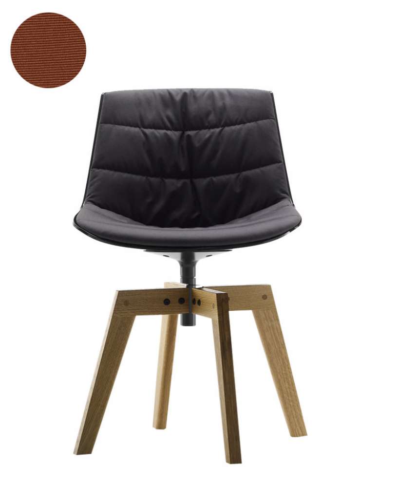 MDF Italia - Flow Drehstuhl gepolstert - Manila 464 cognac - Schale schwarz - Gestell Eiche natur - indoor