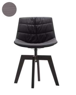MDF Italia - Flow Drehstuhl gepolstert - Manila 254 aubergine - Schale schwarz - Gestell Brauneiche - indoor