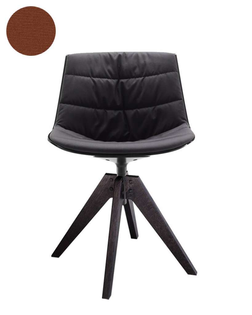 MDF Italia - Flow VN Drehstuhl gepolstert - Manila 464 cognac - Schale schwarz - Gestell Brauneiche - indoor