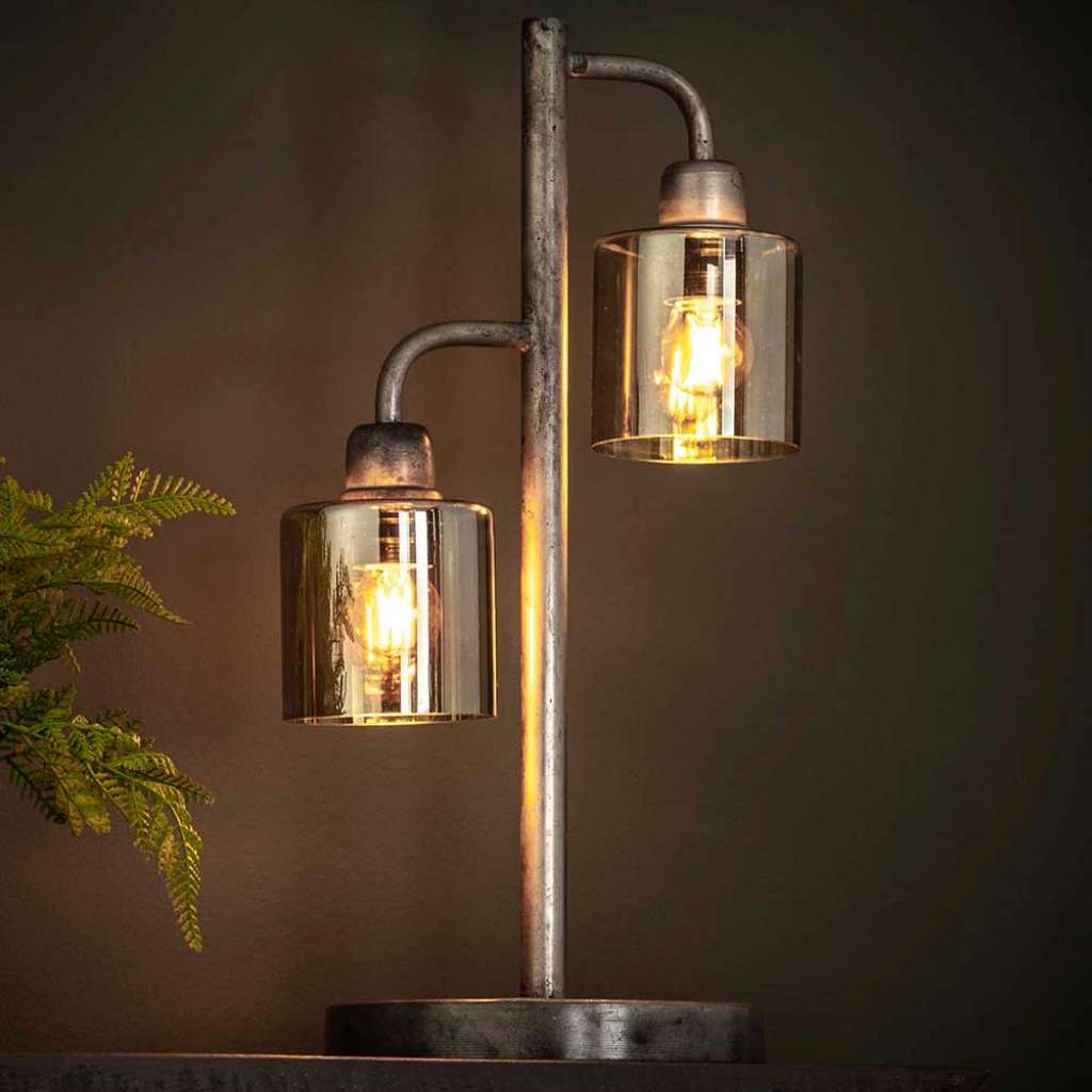 Design Tischleuchte in Altsilberfarben Metall und Glas