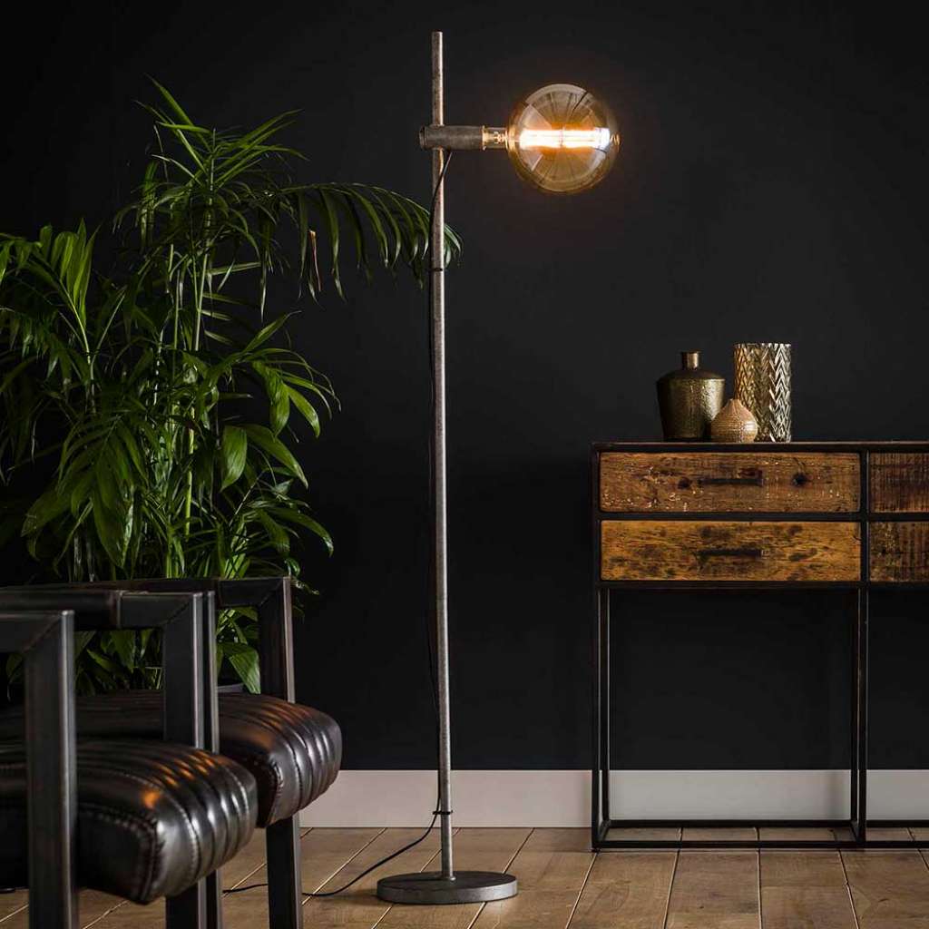 Industry Stehlampe in Altsilberfarben Metall