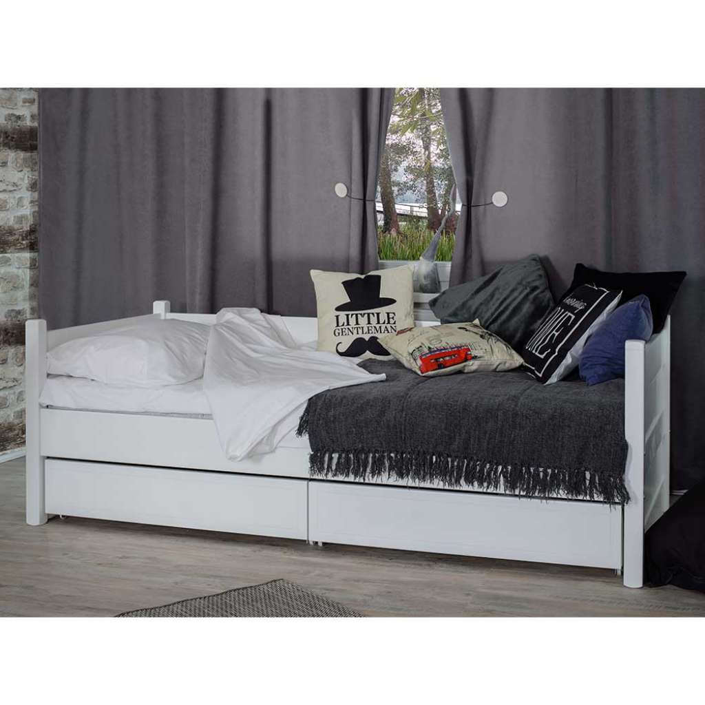 Holzbett in Weiß Skandi Design
